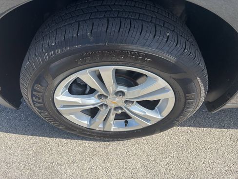 Used 2017 Chevrolet Equinox LS FWD image 10