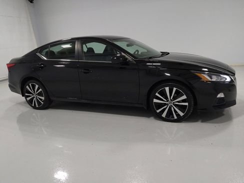 Used 2022 Nissan Altima 2.5 SR image 11