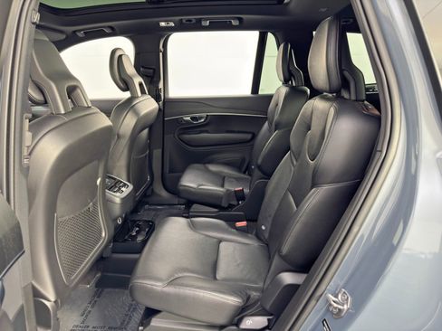 Used 2020 Volvo XC90 T6 Momentum image 41