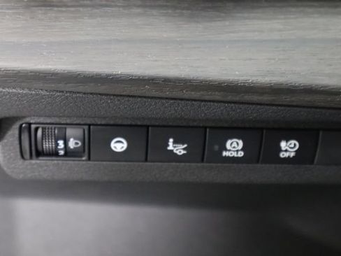 Used 2024 Nissan Ariya AWD image 22