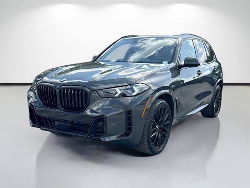 New 2026 BMW X5 xDrive40i w/ M Sport Package AWD/4WD image 7
