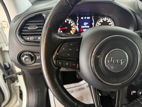 Used 2018 Jeep Renegade Altitude image 19