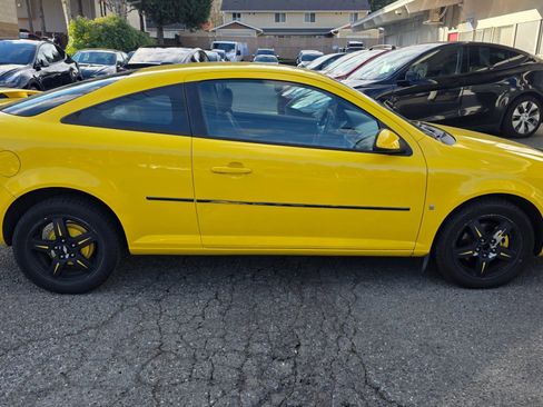 Used 2009 Chevrolet Cobalt LT w/ My Link Package image 4