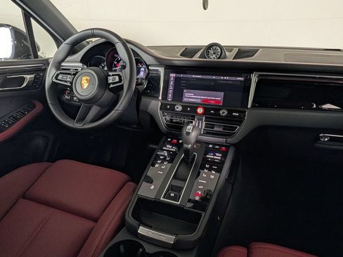 New 2026 Porsche Macan AWD/4WD image 22