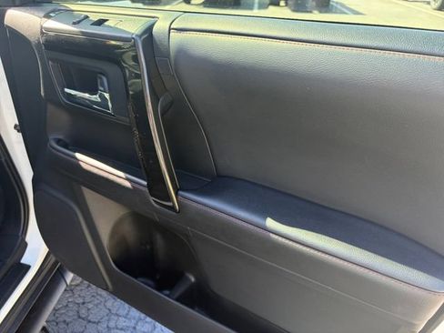 Used 2021 Toyota 4Runner Venture w/ Moonroof Package AWD/4WD image 16