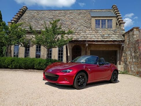 Used 2020 MAZDA MX-5 Miata Sport RWD image 1