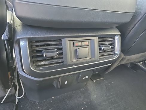 Used 2023 Ford F150 Lariat w/ Equipment Group 502A High image 12