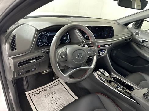 Used 2022 Hyundai Sonata SEL Plus image 13