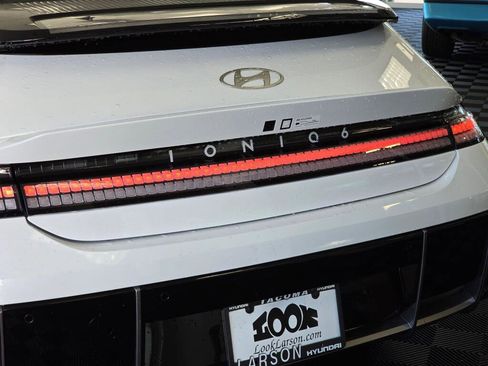 New 2025 Hyundai Ioniq 6 SE image 13