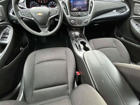 Used 2024 Chevrolet Malibu LT FWD image 14