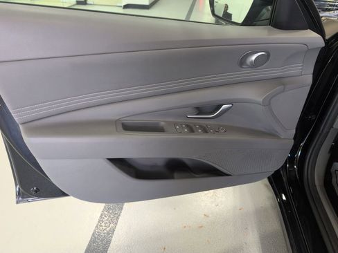 Certified 2023 Hyundai Elantra SEL w/ Convenience Package FWD image 11