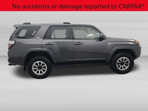 Used 2020 Toyota 4Runner SR5 Premium AWD/4WD image 3