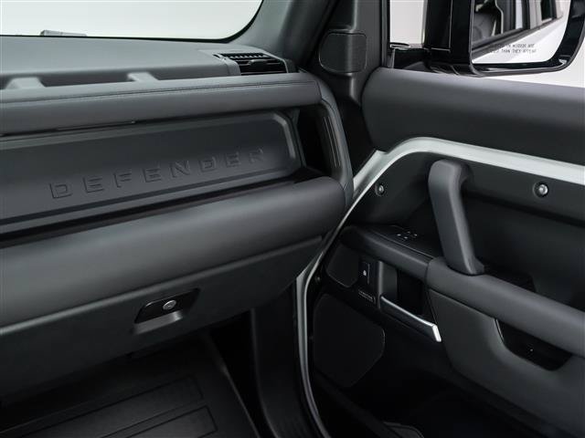 New 2026 Land Rover Defender 110 X-Dynamic SE AWD/4WD image 30