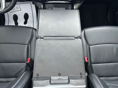 Used 2024 Ford F150 Lariat w/ Equipment Group 502A High image 9