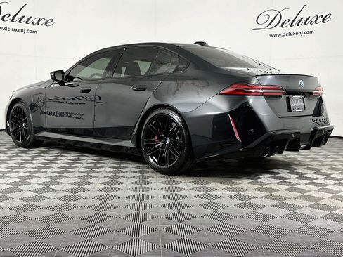Used 2025 BMW M5 w/ Executive Package AWD/4WD image 4