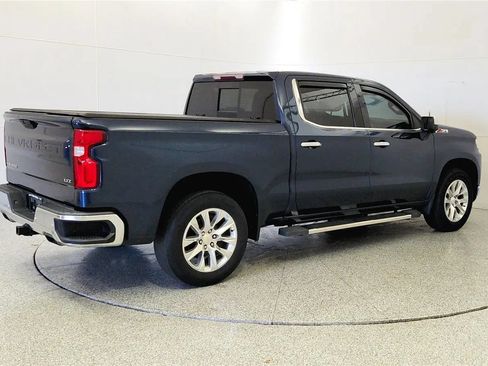 Used 2019 Chevrolet Silverado 1500 LTZ AWD/4WD image 7