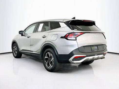 Used 2025 Kia Sportage LX image 5