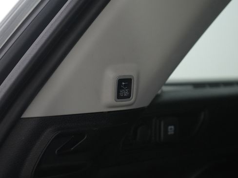 Used 2022 Jeep Grand Cherokee Limited image 17