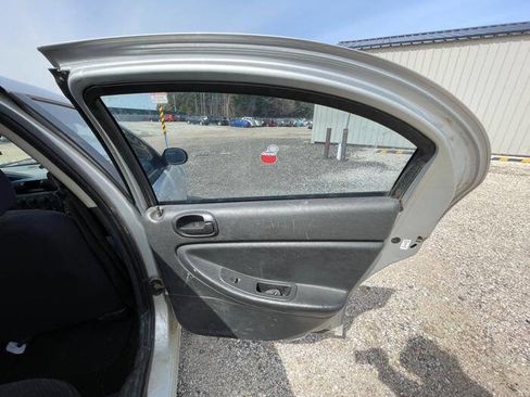 Used 2006 Dodge Stratus SXT image 28