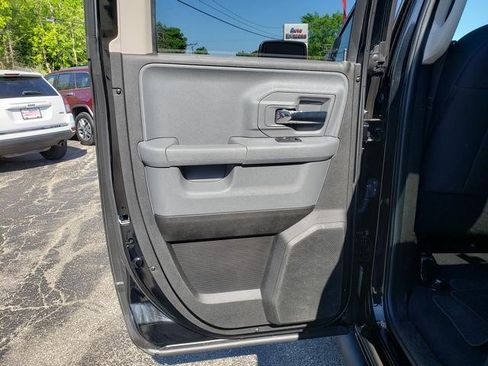 Used 2019 RAM 1500 Warlock AWD/4WD image 15