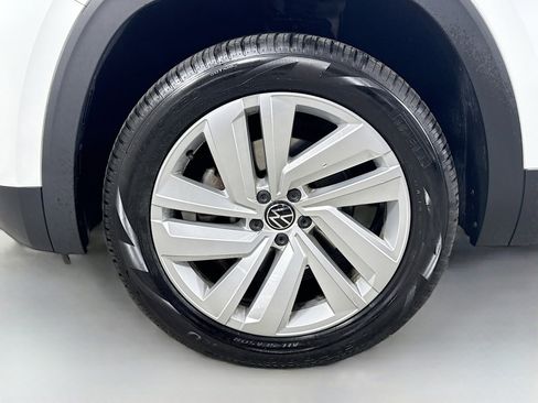 Certified 2022 Volkswagen Atlas Cross Sport SE w/ Panoramic Sunroof Package image 29