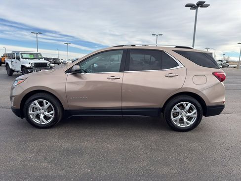 Used 2019 Chevrolet Equinox LT image 9