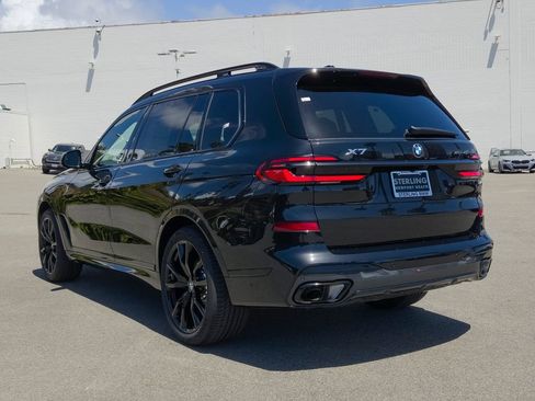 New 2027 BMW X7 xDrive40i w/ M Sport Package AWD/4WD image 17