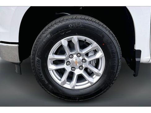 New 2026 Chevrolet Silverado 1500 LT image 12