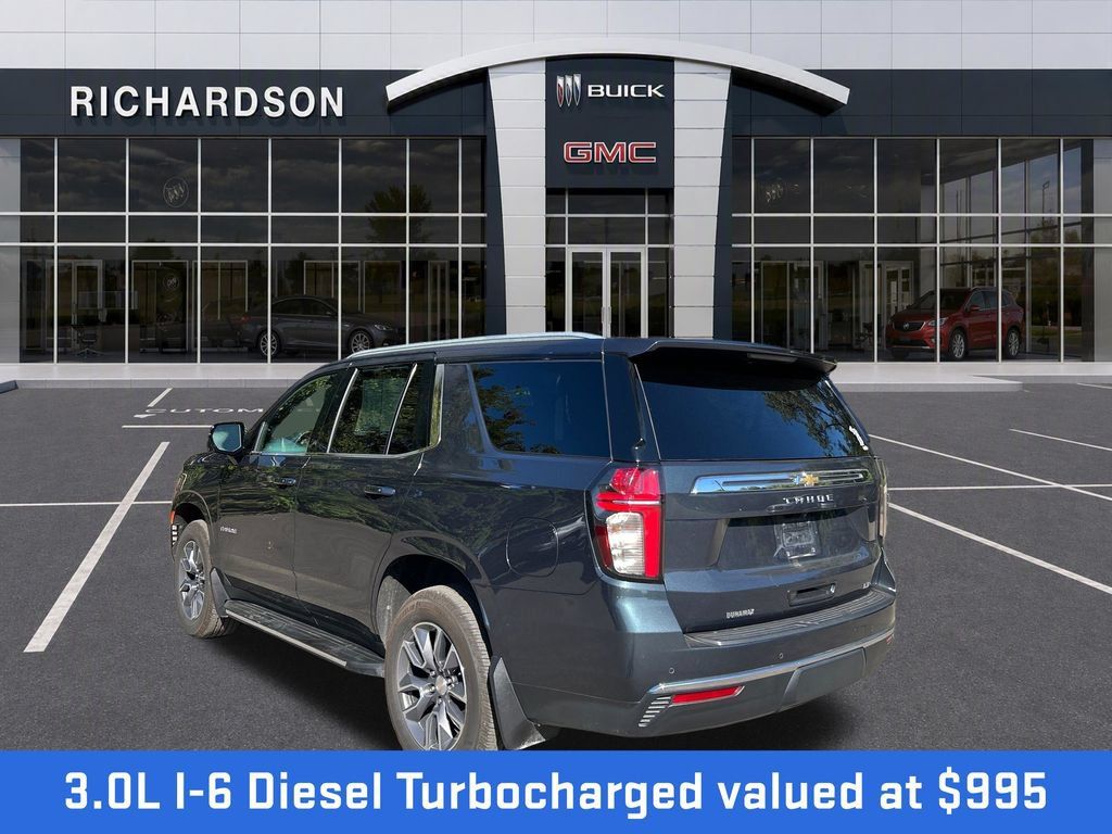 Used 2022 Chevrolet Tahoe LT w/ Luxury Package AWD/4WD image 3