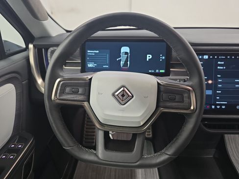 Used 2024 Rivian R1S Adventure AWD/4WD image 28