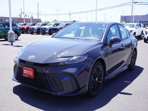 New 2026 Toyota Camry SE FWD image 7