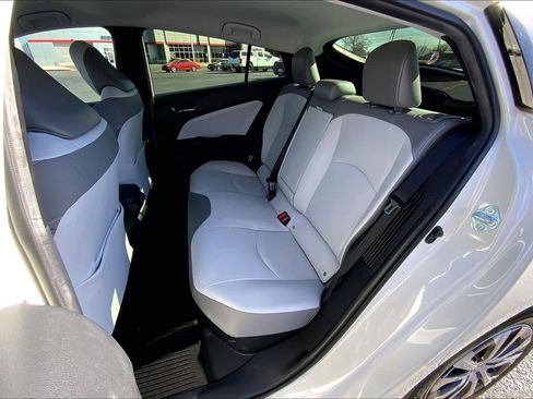 Used 2020 Toyota Prius Prime Limited image 20