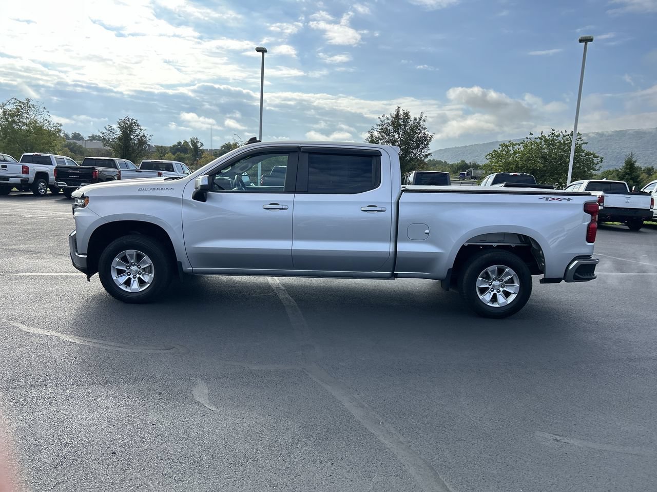 Used 2020 Chevrolet Silverado 1500 LT w/ All-Star Edition AWD/4WD image 4