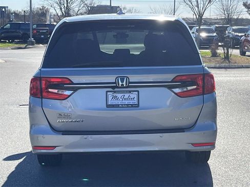 Used 2023 Honda Odyssey Touring image 8