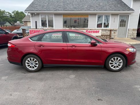 Used 2016 Ford Fusion S FWD image 10