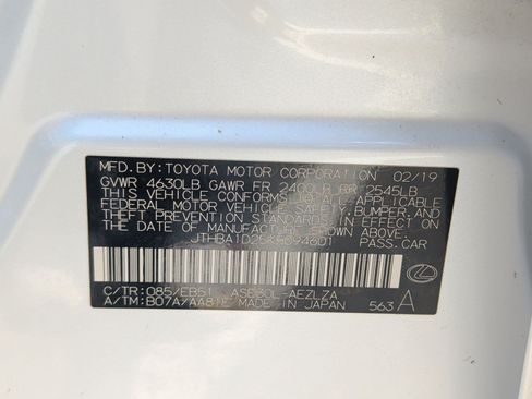 Used 2019 Lexus IS 300 w/ Navigation Package RWD image 29