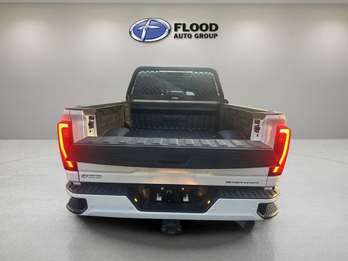 Used 2025 GMC Sierra 2500 Denali Ultimate w/ Snow Plow Prep/Camper Package image 7