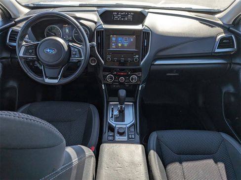 Used 2020 Subaru Forester Premium image 27