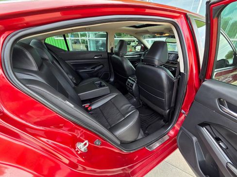 Used 2022 Nissan Altima 2.5 Platinum image 19