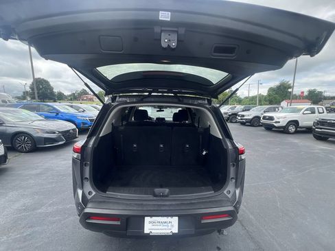 Used 2023 Nissan Pathfinder S FWD image 29