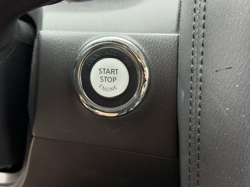 Used 2024 Nissan Armada SV RWD image 25