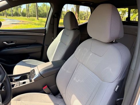 Used 2022 Hyundai Santa Cruz SEL w/ Activity Package FWD image 11