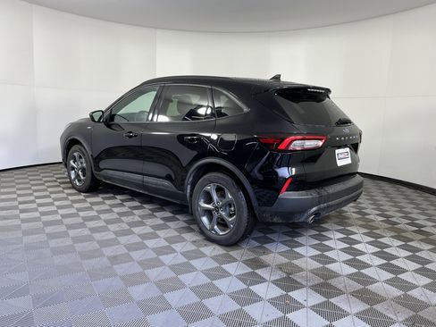 Used 2025 Ford Escape ST-Line image 3