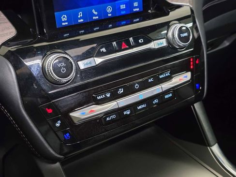 Used 2021 Ford Explorer Platinum w/ Equipment Group 601A image 32