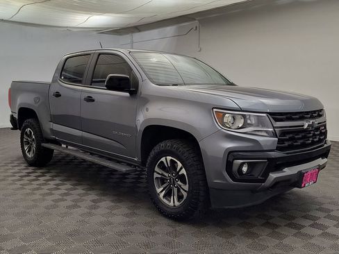 Used 2022 Chevrolet Colorado Z71 AWD/4WD image 7
