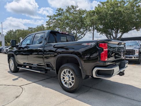 Used 2024 Chevrolet Silverado 2500 LTZ w/ LTZ Premium Package AWD/4WD image 6