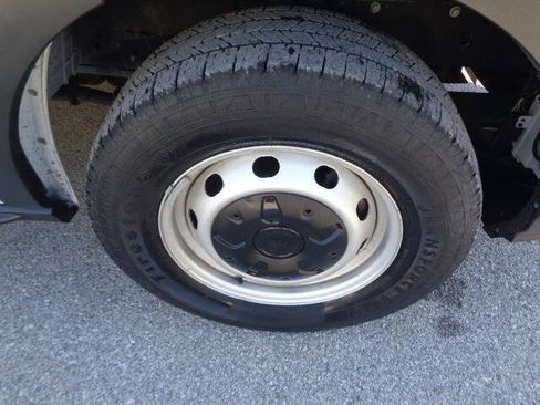 Used 2020 Ford Transit 250 Low Roof RWD image 26