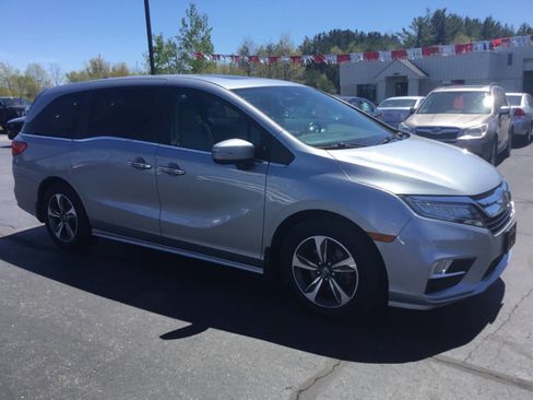 Used 2018 Honda Odyssey Touring image 7