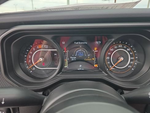 Used 2026 Jeep Wrangler Unlimited Rubicon AWD/4WD image 29