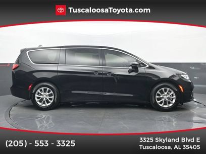 Used 2026 Chrysler Pacifica Limited
